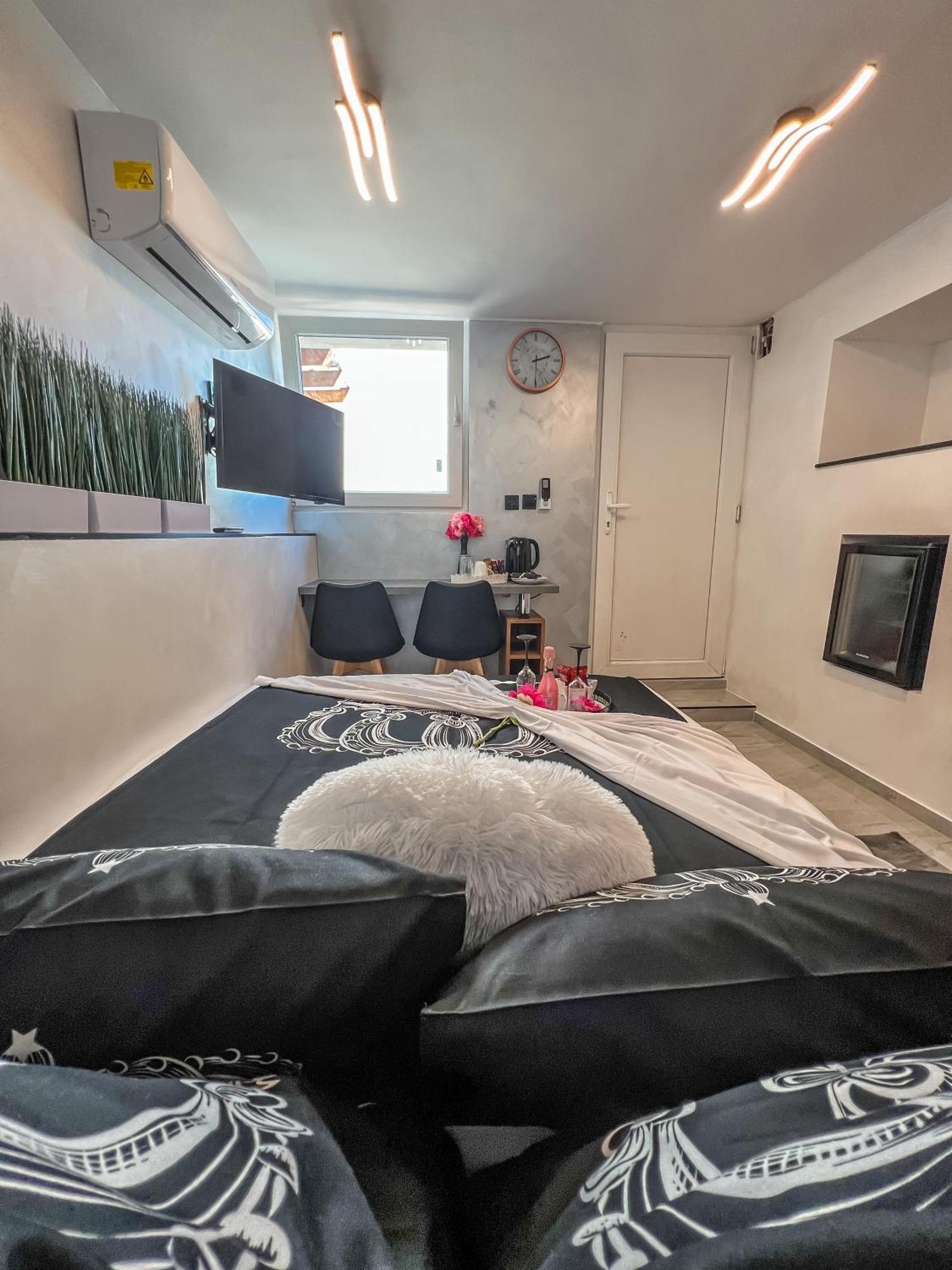 Apartment Sova Or Deluxe Room 33 블레드 외부 사진