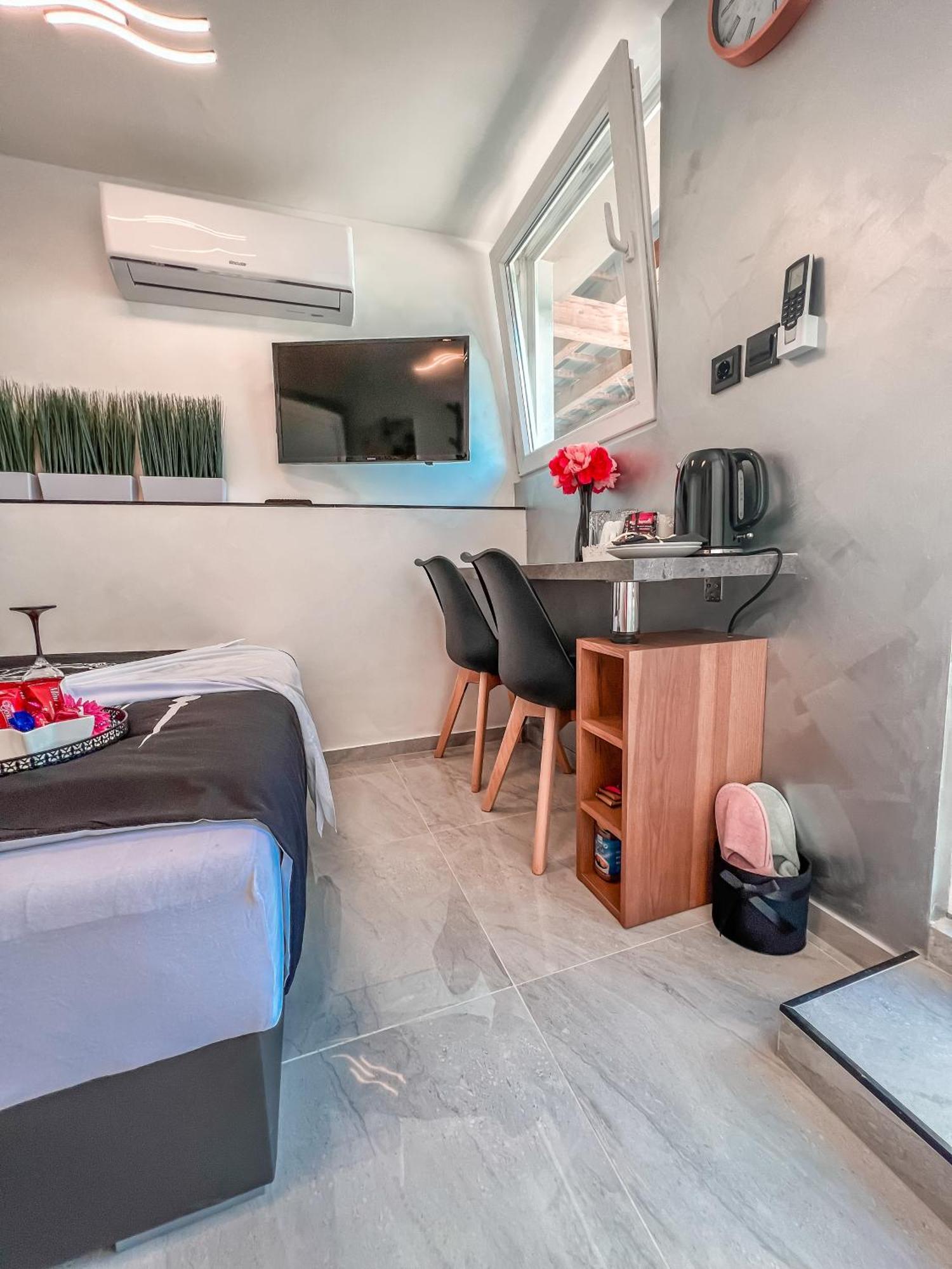 Apartment Sova Or Deluxe Room 33 블레드 외부 사진